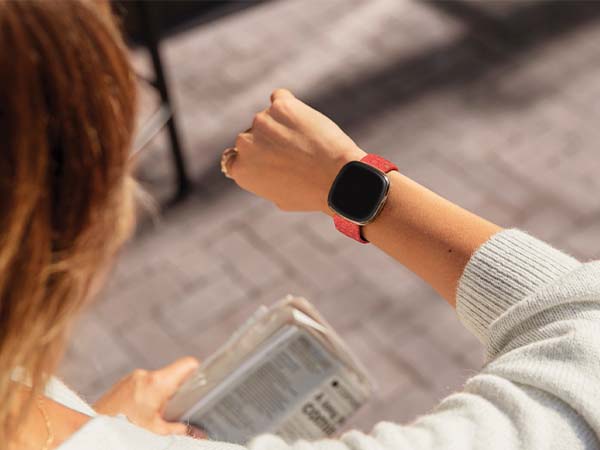 Fitbit Versa 3 & Sense
