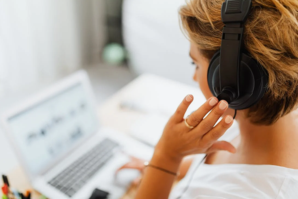 Kopfhörer & Headsets