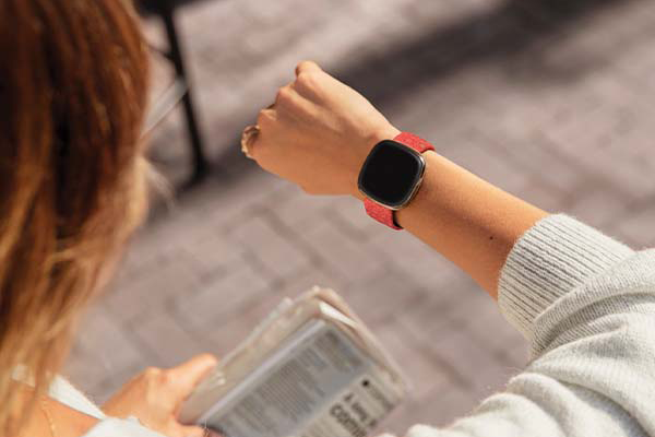 Fitbit Sense vs Fitbit Versa 3